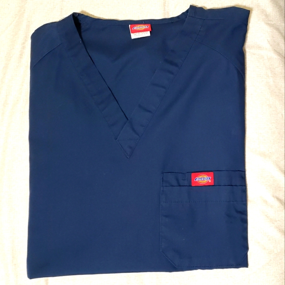 Mens XL Scrub Top